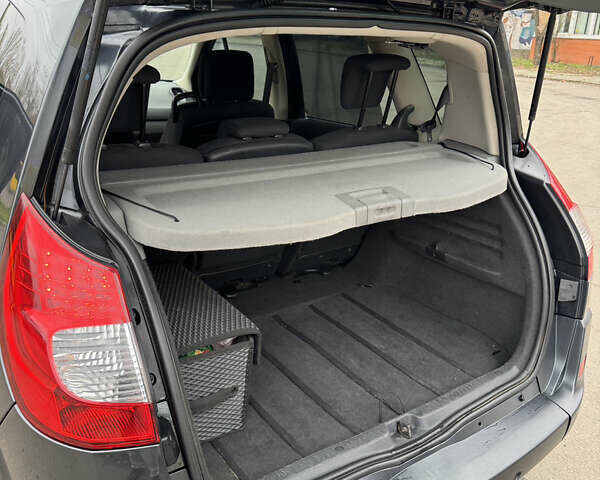 Серый Рено Сценик, объемом двигателя 1.98 л и пробегом 250 тыс. км за 5500 $, фото 18 на Automoto.ua