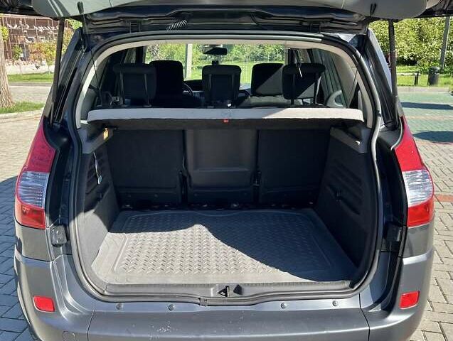 Сірий Рено Сценік, об'ємом двигуна 0 л та пробігом 204 тис. км за 5299 $, фото 106 на Automoto.ua