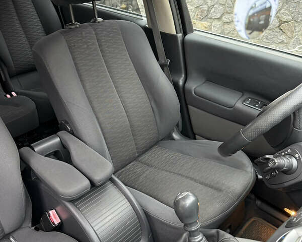 Серый Рено Сценик, объемом двигателя 1.6 л и пробегом 230 тыс. км за 5699 $, фото 45 на Automoto.ua