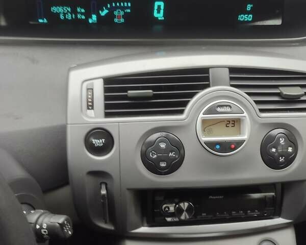 Сірий Рено Сценік, об'ємом двигуна 1.6 л та пробігом 190 тис. км за 5600 $, фото 22 на Automoto.ua