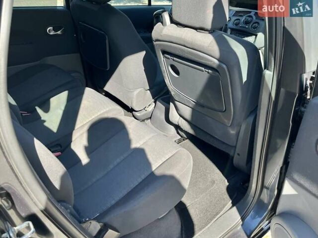 Сірий Рено Сценік, об'ємом двигуна 0 л та пробігом 204 тис. км за 5299 $, фото 100 на Automoto.ua