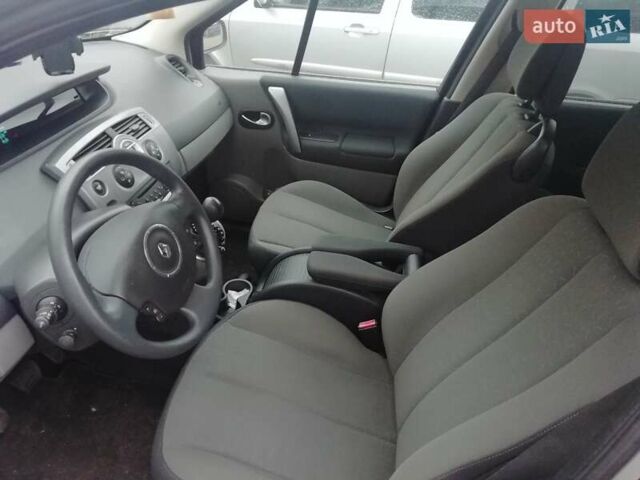 Серый Рено Сценик, объемом двигателя 1.6 л и пробегом 190 тыс. км за 5000 $, фото 4 на Automoto.ua