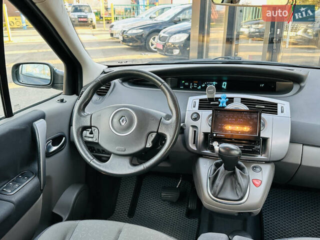 Сірий Рено Сценік, об'ємом двигуна 1.6 л та пробігом 155 тис. км за 6399 $, фото 19 на Automoto.ua