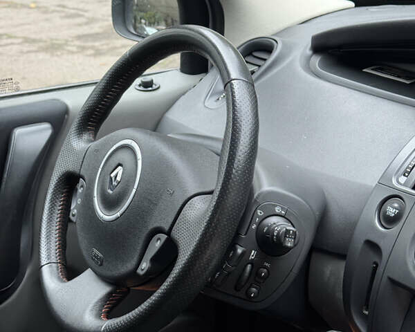 Сірий Рено Сценік, об'ємом двигуна 1.6 л та пробігом 211 тис. км за 6700 $, фото 14 на Automoto.ua