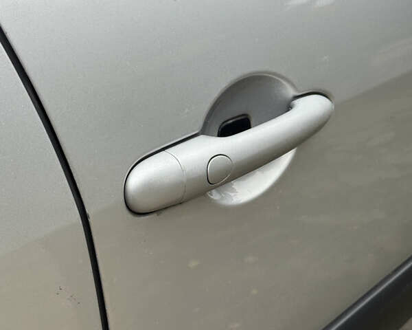 Сірий Рено Сценік, об'ємом двигуна 1.6 л та пробігом 211 тис. км за 6700 $, фото 9 на Automoto.ua