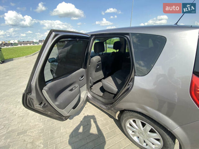 Сірий Рено Сценік, об'ємом двигуна 1.9 л та пробігом 300 тис. км за 5600 $, фото 15 на Automoto.ua