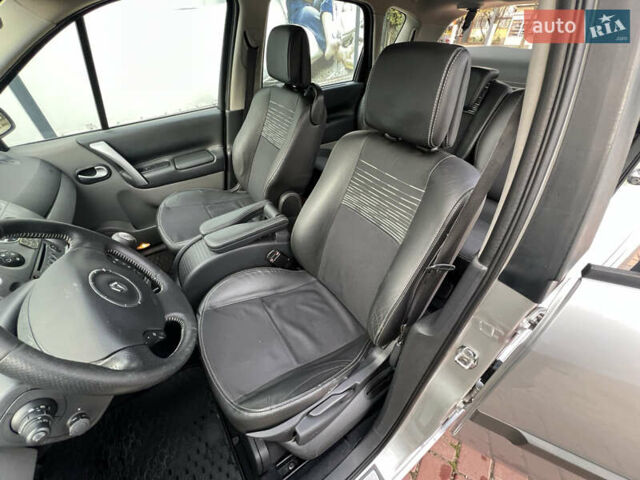 Серый Рено Сценик, объемом двигателя 1.46 л и пробегом 198 тыс. км за 4200 $, фото 26 на Automoto.ua