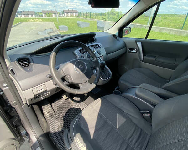 Сірий Рено Сценік, об'ємом двигуна 1.9 л та пробігом 300 тис. км за 5600 $, фото 13 на Automoto.ua