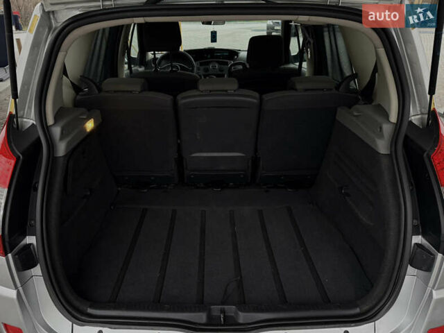 Серый Рено Сценик, объемом двигателя 1.6 л и пробегом 147 тыс. км за 6700 $, фото 10 на Automoto.ua