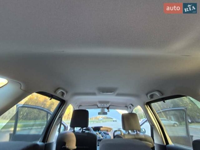 Серый Рено Сценик, объемом двигателя 1.6 л и пробегом 158 тыс. км за 5600 $, фото 35 на Automoto.ua