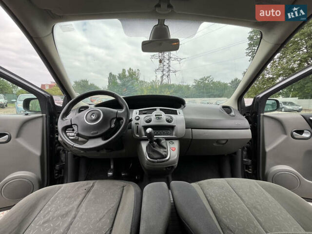 Сірий Рено Сценік, об'ємом двигуна 1.5 л та пробігом 190 тис. км за 5300 $, фото 13 на Automoto.ua