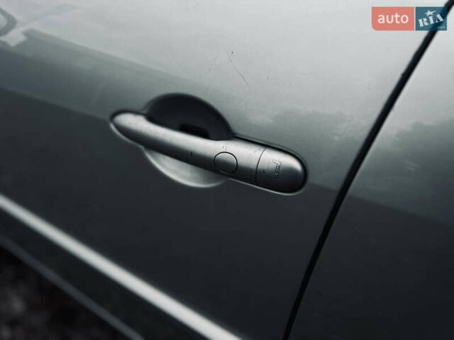 Сірий Рено Сценік, об'ємом двигуна 2 л та пробігом 128 тис. км за 7100 $, фото 23 на Automoto.ua