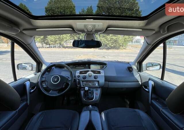 Серый Рено Сценик, объемом двигателя 2 л и пробегом 282 тыс. км за 6990 $, фото 15 на Automoto.ua