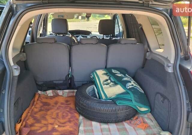 Серый Рено Сценик, объемом двигателя 1.6 л и пробегом 189 тыс. км за 6700 $, фото 9 на Automoto.ua