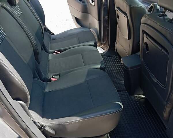 Сірий Рено Сценік, об'ємом двигуна 0 л та пробігом 206 тис. км за 6099 $, фото 7 на Automoto.ua