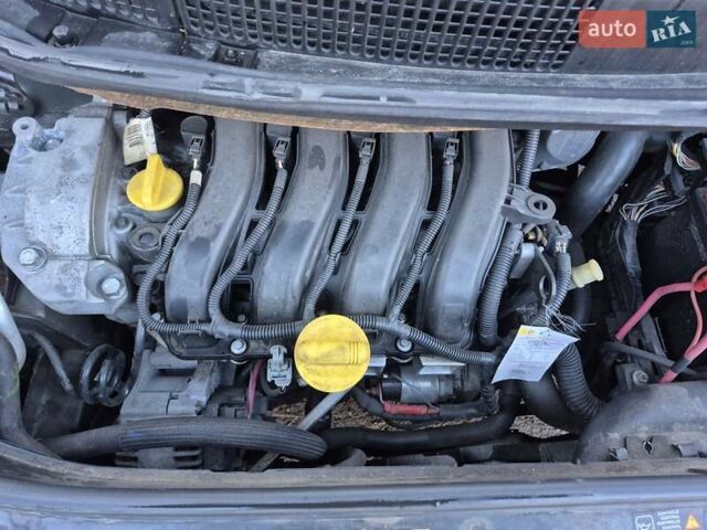 Серый Рено Сценик, объемом двигателя 1.6 л и пробегом 158 тыс. км за 5600 $, фото 21 на Automoto.ua