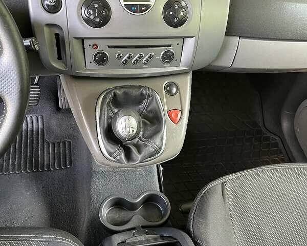 Сірий Рено Сценік, об'ємом двигуна 1.9 л та пробігом 415 тис. км за 5500 $, фото 9 на Automoto.ua