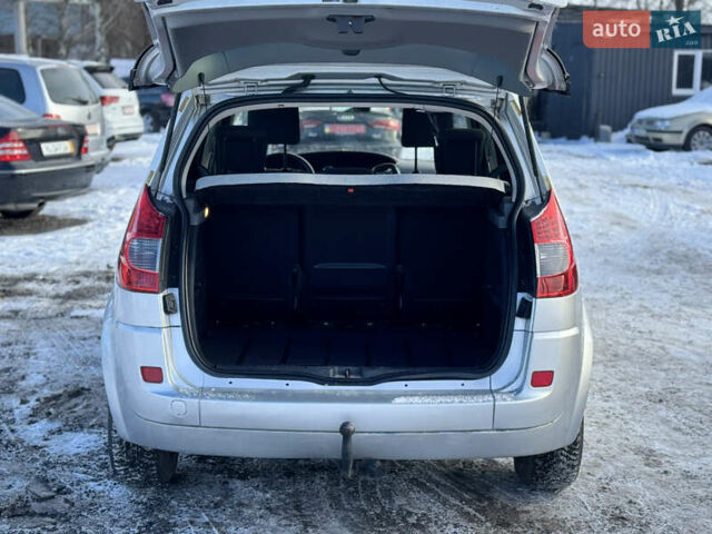Сірий Рено Сценік, об'ємом двигуна 1.6 л та пробігом 217 тис. км за 4999 $, фото 6 на Automoto.ua