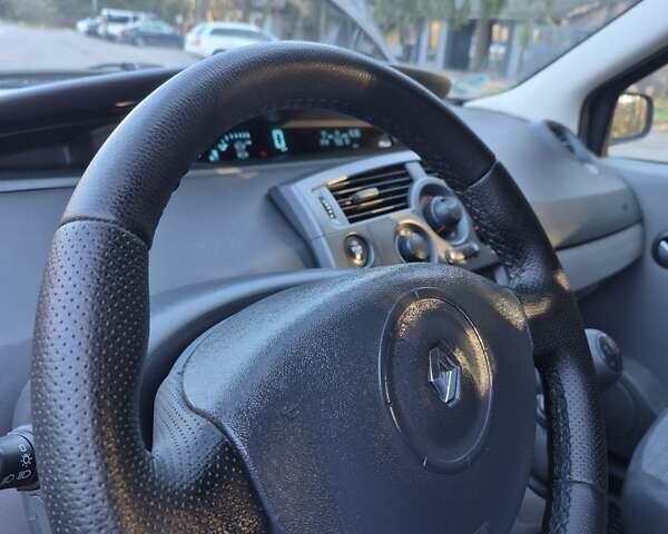 Серый Рено Сценик, объемом двигателя 1.6 л и пробегом 158 тыс. км за 5600 $, фото 28 на Automoto.ua