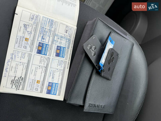 Серый Рено Сценик, объемом двигателя 1.6 л и пробегом 195 тыс. км за 6500 $, фото 16 на Automoto.ua