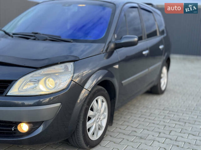 Рено Сценик 2008 в Летичеве на Automoto.ua Серый Рено Сценик, объемом двигателя 1.5 л и пробегом 270 тыс. км за 5299 $, фото 8 на Automoto.ua