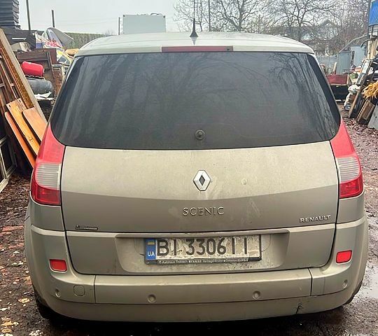 Серый Рено Сценик, объемом двигателя 1.6 л и пробегом 290 тыс. км за 5500 $, фото 5 на Automoto.ua