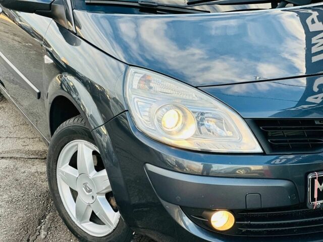 Сірий Рено Сценік, об'ємом двигуна 1.6 л та пробігом 155 тис. км за 6399 $, фото 12 на Automoto.ua