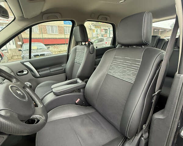 Серый Рено Сценик, объемом двигателя 1.6 л и пробегом 195 тыс. км за 6500 $, фото 12 на Automoto.ua