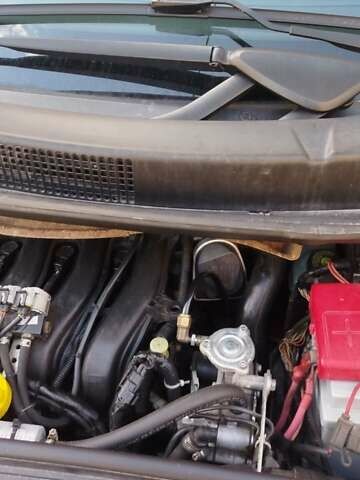 Серый Рено Сценик, объемом двигателя 1.6 л и пробегом 239 тыс. км за 5800 $, фото 17 на Automoto.ua