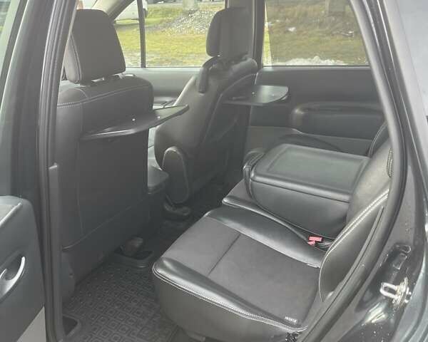 Сірий Рено Сценік, об'ємом двигуна 1.46 л та пробігом 175 тис. км за 6899 $, фото 61 на Automoto.ua