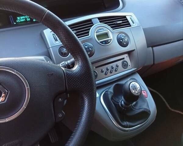 Рено Сценик 2008 в Полтаве на Automoto.ua Серый Рено Сценик, объемом двигателя 2 л и пробегом 193 тыс. км за 5499 $, фото 20 на Automoto.ua