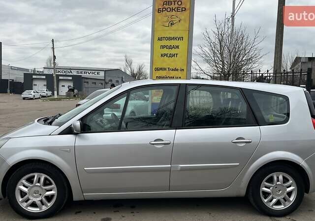 Серый Рено Сценик, объемом двигателя 2 л и пробегом 284 тыс. км за 6500 $, фото 4 на Automoto.ua