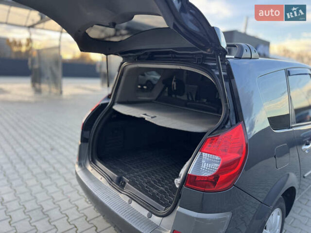 Рено Сценик 2008 в Летичеве на Automoto.ua Серый Рено Сценик, объемом двигателя 1.5 л и пробегом 270 тыс. км за 5299 $, фото 27 на Automoto.ua