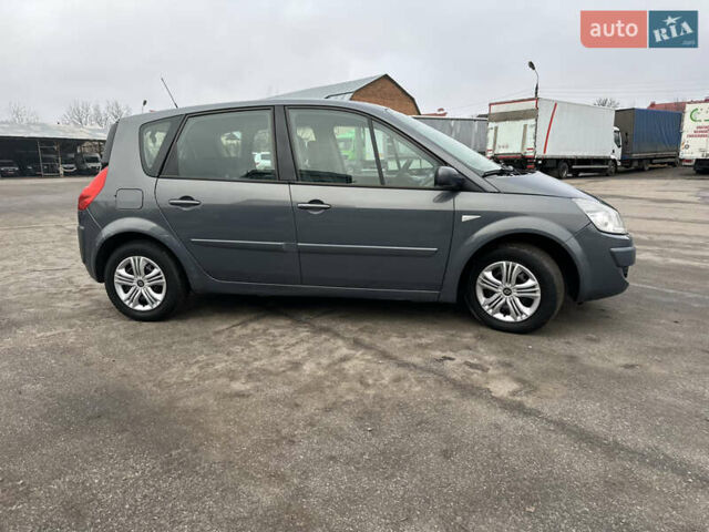 Серый Рено Сценик, объемом двигателя 1.6 л и пробегом 251 тыс. км за 5500 $, фото 3 на Automoto.ua