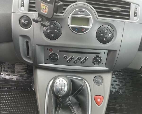 Сірий Рено Сценік, об'ємом двигуна 1.46 л та пробігом 175 тис. км за 6899 $, фото 112 на Automoto.ua