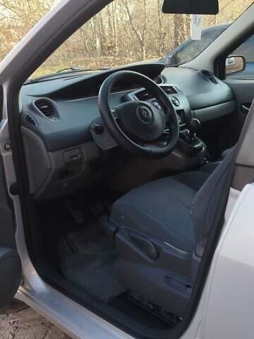 Серый Рено Сценик, объемом двигателя 1.6 л и пробегом 239 тыс. км за 5800 $, фото 3 на Automoto.ua