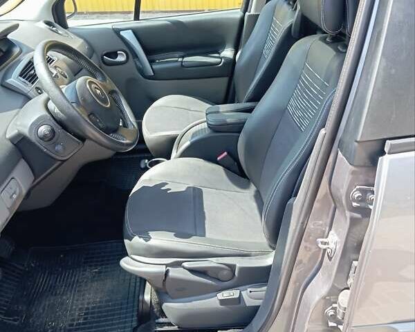 Сірий Рено Сценік, об'ємом двигуна 0 л та пробігом 206 тис. км за 6099 $, фото 12 на Automoto.ua