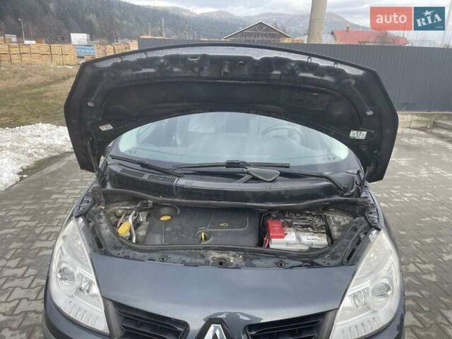 Сірий Рено Сценік, об'ємом двигуна 1.46 л та пробігом 175 тис. км за 6899 $, фото 98 на Automoto.ua