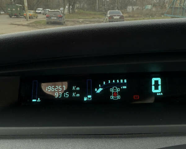 Серый Рено Сценик, объемом двигателя 1.6 л и пробегом 195 тыс. км за 6500 $, фото 15 на Automoto.ua