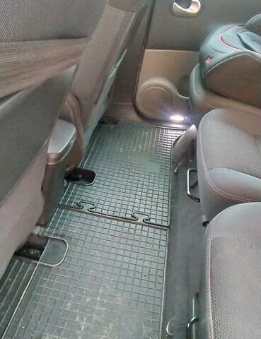 Серый Рено Сценик, объемом двигателя 1.5 л и пробегом 250 тыс. км за 6300 $, фото 6 на Automoto.ua