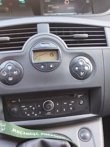 Серый Рено Сценик, объемом двигателя 1.6 л и пробегом 239 тыс. км за 5800 $, фото 11 на Automoto.ua