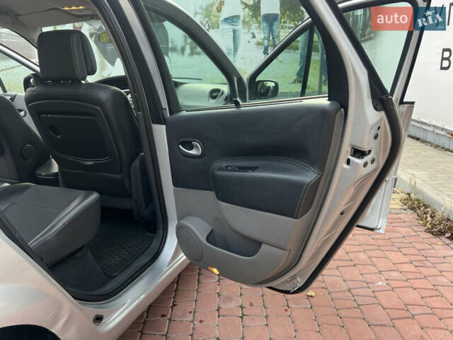 Серый Рено Сценик, объемом двигателя 1.46 л и пробегом 198 тыс. км за 4200 $, фото 20 на Automoto.ua