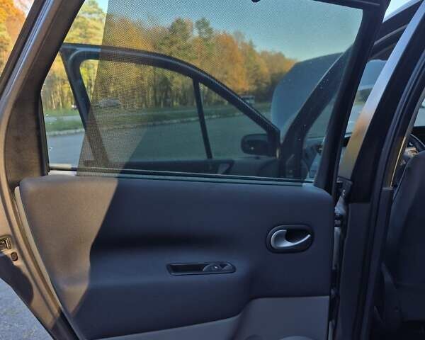 Серый Рено Сценик, объемом двигателя 1.6 л и пробегом 158 тыс. км за 5600 $, фото 29 на Automoto.ua