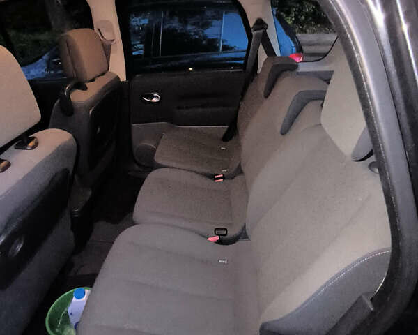 Серый Рено Сценик, объемом двигателя 1.9 л и пробегом 233 тыс. км за 2339 $, фото 3 на Automoto.ua