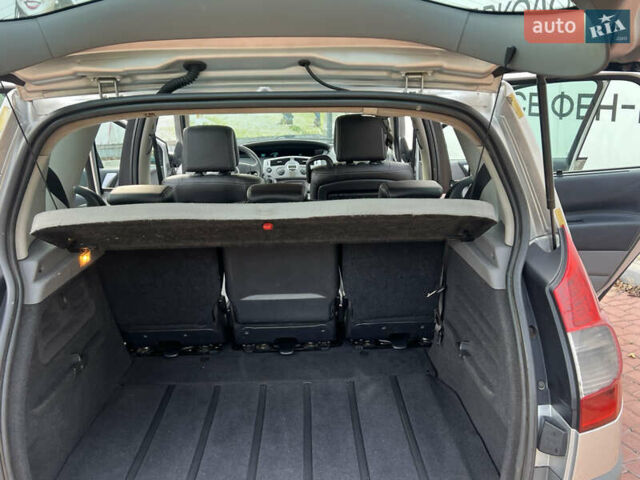 Серый Рено Сценик, объемом двигателя 1.46 л и пробегом 198 тыс. км за 4200 $, фото 21 на Automoto.ua