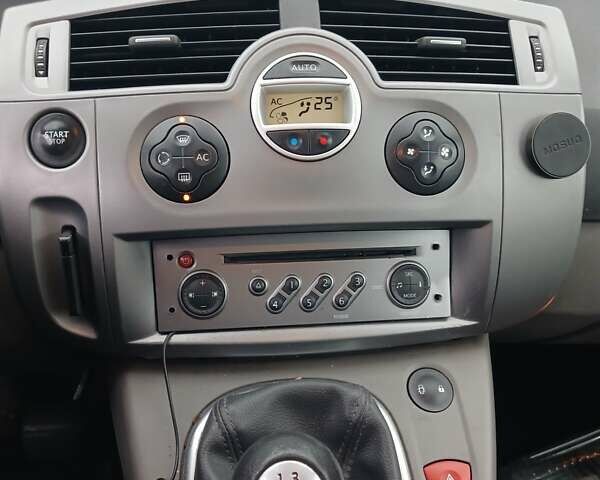 Сірий Рено Сценік, об'ємом двигуна 1.6 л та пробігом 109 тис. км за 4200 $, фото 1 на Automoto.ua