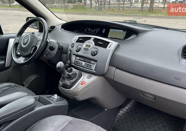 Серый Рено Сценик, объемом двигателя 2 л и пробегом 284 тыс. км за 6500 $, фото 10 на Automoto.ua