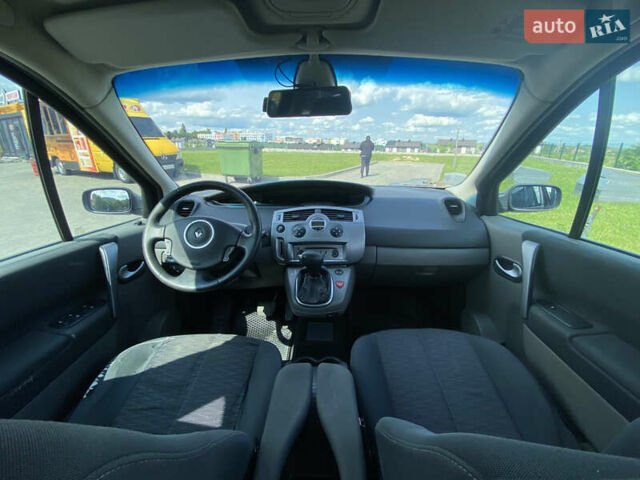 Сірий Рено Сценік, об'ємом двигуна 1.9 л та пробігом 300 тис. км за 5600 $, фото 10 на Automoto.ua
