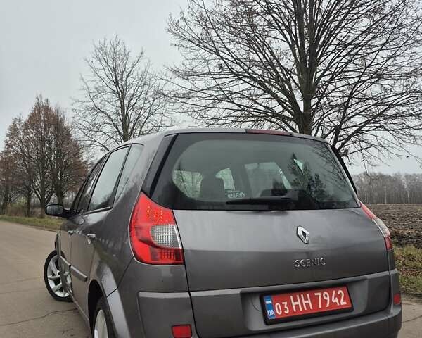 Серый Рено Сценик, объемом двигателя 1.6 л и пробегом 160 тыс. км за 5800 $, фото 5 на Automoto.ua