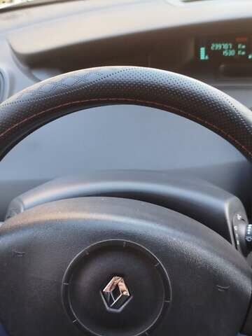 Серый Рено Сценик, объемом двигателя 1.6 л и пробегом 239 тыс. км за 5800 $, фото 1 на Automoto.ua